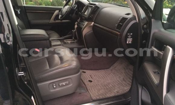 Acheter Neuf Voiture Toyota Land Cruiser Noir à Ouagadougou, Burkina-Faso Acheter Neuf Voiture Toyota Land Cruiser Noir à Ouagadougou, Burkina-Faso