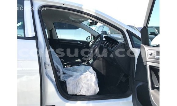 Sayi Imported Volkswagen Golf White Mota in Import - Dubai a Burkina Faso Sayi Imported Volkswagen Golf White Mota in Import - Dubai a Burkina Faso