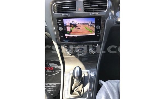 Sayi Imported Volkswagen Golf White Mota in Import - Dubai a Burkina Faso Sayi Imported Volkswagen Golf White Mota in Import - Dubai a Burkina Faso