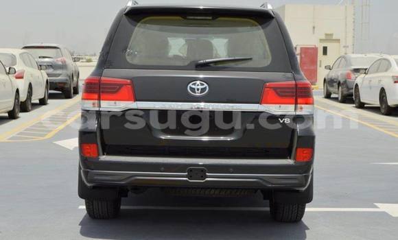 Acheter Neuf Voiture Toyota Land Cruiser Noir à Ouagadougou, Burkina-Faso Acheter Neuf Voiture Toyota Land Cruiser Noir à Ouagadougou, Burkina-Faso