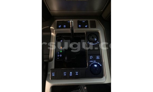 Acheter Import Voiture Toyota Land Cruiser Noir à Import - Dubai, Burkina-Faso Acheter Import Voiture Toyota Land Cruiser Noir à Import - Dubai, Burkina-Faso