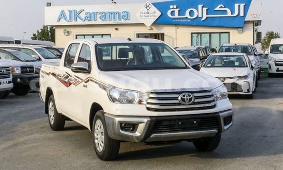 Acheter Import Voiture Toyota Hilux Blanc à Import - Dubai, Burkina-Faso Acheter Import Voiture Toyota Hilux Blanc à Import - Dubai, Burkina-Faso
