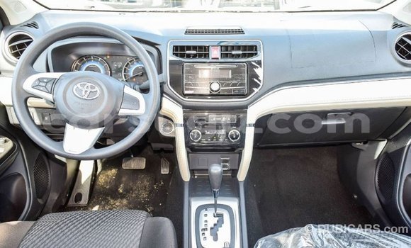 Acheter Import Voiture Toyota Rush Marron à Import - Dubai, Burkina-Faso Acheter Import Voiture Toyota Rush Marron à Import - Dubai, Burkina-Faso
