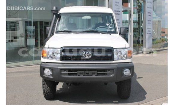 Buy Import Toyota Land Cruiser White Car in Import - Dubai in Burkina Faso Buy Import Toyota Land Cruiser White Car in Import - Dubai in Burkina Faso