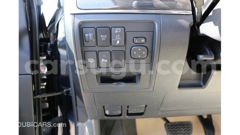 Big with watermark toyota land cruiser burkina faso import dubai 5506