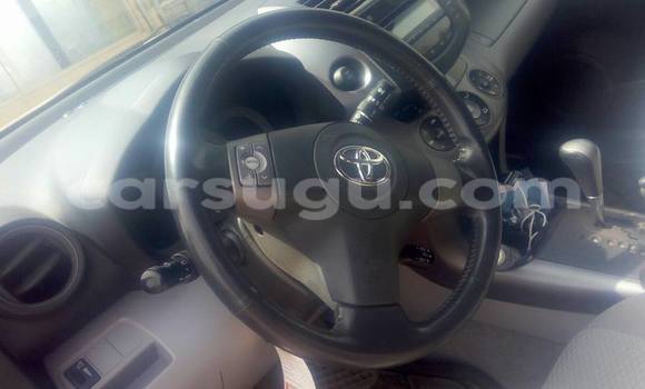Acheter Neuf Voiture Toyota RAV4 Gris à Ouagadougou, Burkina-Faso Acheter Neuf Voiture Toyota RAV4 Gris à Ouagadougou, Burkina-Faso