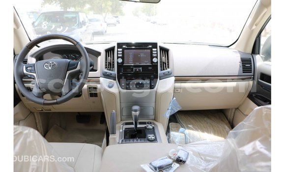 Buy Import Toyota Land Cruiser White Car in Import - Dubai in Burkina Faso Buy Import Toyota Land Cruiser White Car in Import - Dubai in Burkina Faso