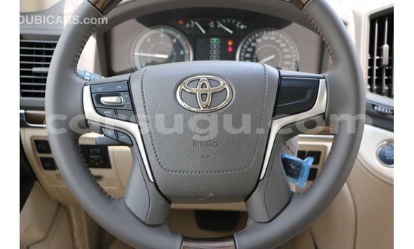 Buy Import Toyota Land Cruiser White Car in Import - Dubai in Burkina Faso Buy Import Toyota Land Cruiser White Car in Import - Dubai in Burkina Faso