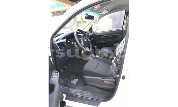 Buy Import Toyota Hilux White Car in Import - Dubai in Burkina Faso Buy Import Toyota Hilux White Car in Import - Dubai in Burkina Faso