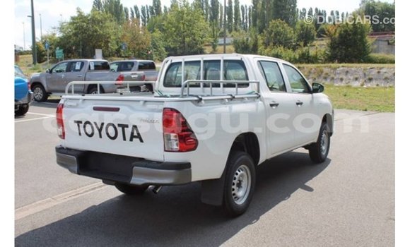 Buy Import Toyota Hilux White Car in Import - Dubai in Burkina Faso Buy Import Toyota Hilux White Car in Import - Dubai in Burkina Faso