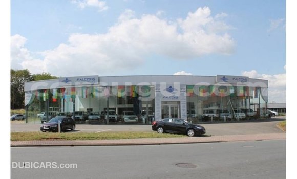 Buy Import Toyota Hilux White Car in Import - Dubai in Burkina Faso Buy Import Toyota Hilux White Car in Import - Dubai in Burkina Faso