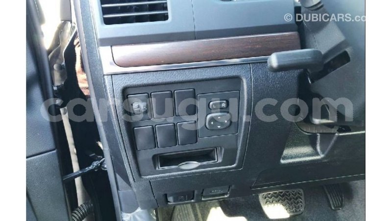 Big with watermark toyota land cruiser burkina faso import dubai 5520