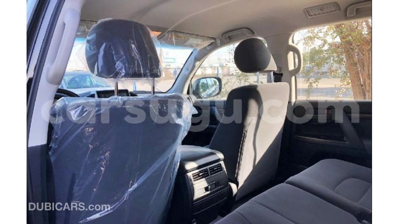 Big with watermark toyota land cruiser burkina faso import dubai 5520
