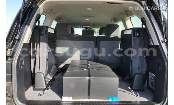 Sayi Imported Toyota Land Cruiser Black Mota in Import - Dubai a Burkina Faso Sayi Imported Toyota Land Cruiser Black Mota in Import - Dubai a Burkina Faso