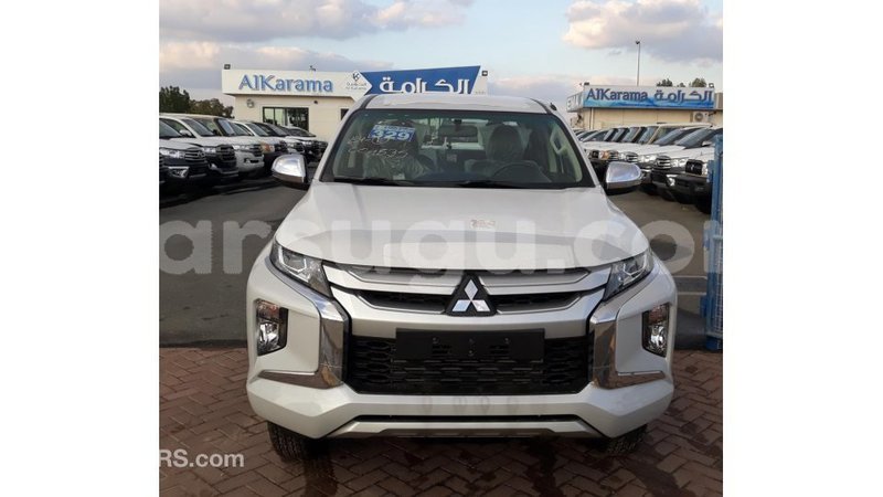 Big with watermark mitsubishi l200 burkina faso import dubai 5529
