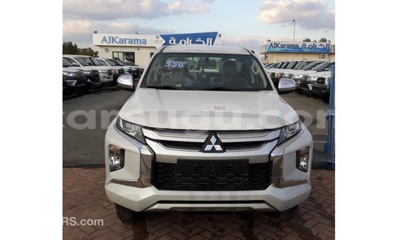 Buy Import Mitsubishi L200 White Car in Import - Dubai in Burkina Faso Buy Import Mitsubishi L200 White Car in Import - Dubai in Burkina Faso