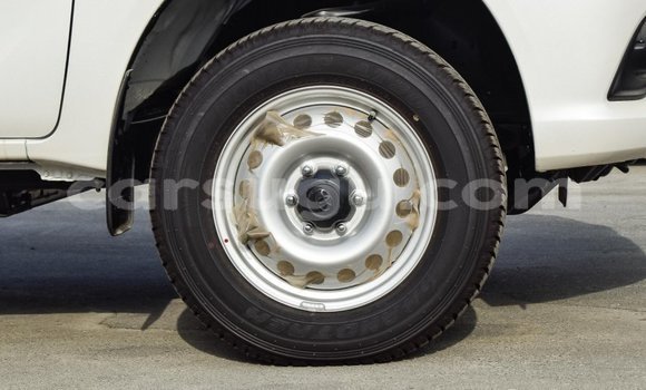 Buy Import Toyota Hilux White Car in Import - Dubai in Burkina Faso Buy Import Toyota Hilux White Car in Import - Dubai in Burkina Faso