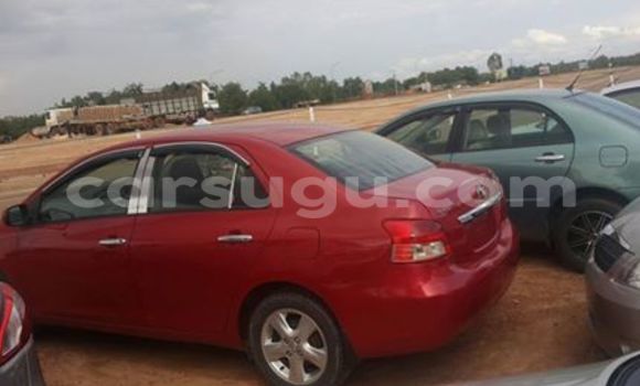 Acheter Neuf Voiture Toyota Yaris Rouge à Ouagadougou, Burkina-Faso Acheter Neuf Voiture Toyota Yaris Rouge à Ouagadougou, Burkina-Faso