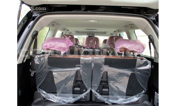 Acheter Import Voiture Toyota Land Cruiser Noir à Import - Dubai, Burkina-Faso Acheter Import Voiture Toyota Land Cruiser Noir à Import - Dubai, Burkina-Faso