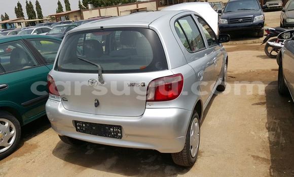 Acheter Neuf Voiture Toyota Yaris Noir à Ouagadougou, Burkina-Faso Acheter Neuf Voiture Toyota Yaris Noir à Ouagadougou, Burkina-Faso