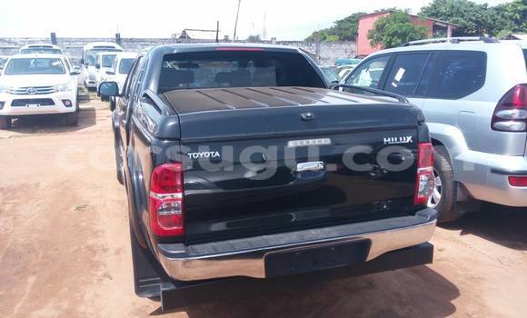Acheter Neuf Voiture Toyota Hilux Noir à Ouagadougou, Burkina-Faso Acheter Neuf Voiture Toyota Hilux Noir à Ouagadougou, Burkina-Faso