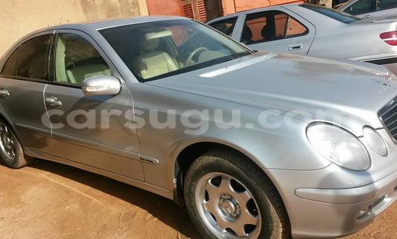 Acheter Neuf Voiture Mercedes-Benz 230 Noir à Ouagadougou, Burkina-Faso Acheter Neuf Voiture Mercedes-Benz 230 Noir à Ouagadougou, Burkina-Faso