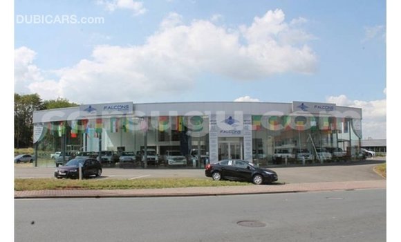 Buy Import Toyota Hilux White Car in Import - Dubai in Burkina Faso Buy Import Toyota Hilux White Car in Import - Dubai in Burkina Faso