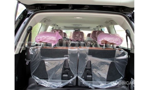 Acheter Import Voiture Toyota Land Cruiser Noir à Import - Dubai, Burkina-Faso Acheter Import Voiture Toyota Land Cruiser Noir à Import - Dubai, Burkina-Faso