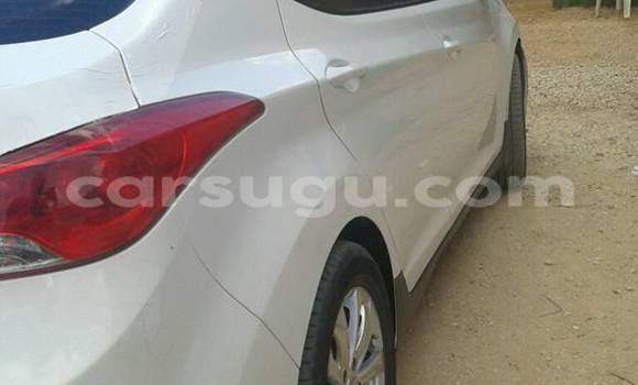 Acheter Occasion Voiture Hyundai Elantra Blanc à Ouagadougou, Burkina-Faso Acheter Occasion Voiture Hyundai Elantra Blanc à Ouagadougou, Burkina-Faso