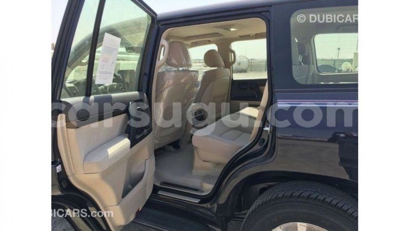 Big with watermark toyota land cruiser burkina faso import dubai 5561