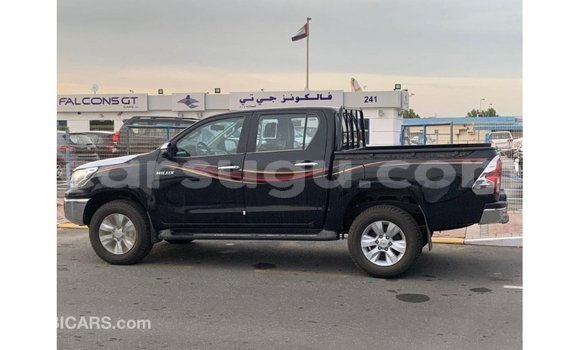 Acheter Import Voiture Toyota Hilux Noir à Import - Dubai, Burkina-Faso Acheter Import Voiture Toyota Hilux Noir à Import - Dubai, Burkina-Faso