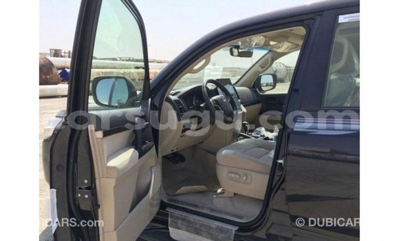 Sayi Imported Toyota Land Cruiser Black Mota in Import - Dubai a Burkina Faso Sayi Imported Toyota Land Cruiser Black Mota in Import - Dubai a Burkina Faso