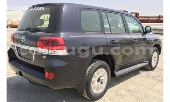 Sayi Imported Toyota Land Cruiser Black Mota in Import - Dubai a Burkina Faso Sayi Imported Toyota Land Cruiser Black Mota in Import - Dubai a Burkina Faso