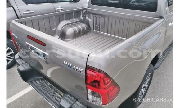 Acheter Import Voiture Toyota Hilux Autre à Import - Dubai, Burkina-Faso Acheter Import Voiture Toyota Hilux Autre à Import - Dubai, Burkina-Faso