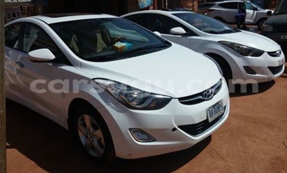 Acheter Occasion Voiture Hyundai Elantra Blanc à Ouagadougou, Burkina-Faso Acheter Occasion Voiture Hyundai Elantra Blanc à Ouagadougou, Burkina-Faso