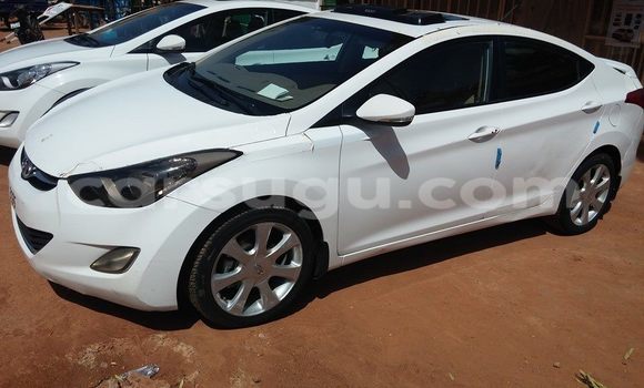 Acheter Occasion Voiture Hyundai Elantra Blanc à Ouagadougou, Burkina-Faso Acheter Occasion Voiture Hyundai Elantra Blanc à Ouagadougou, Burkina-Faso