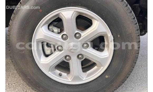 Acheter Import Voiture Mitsubishi L200 Marron à Import - Dubai, Burkina-Faso Acheter Import Voiture Mitsubishi L200 Marron à Import - Dubai, Burkina-Faso