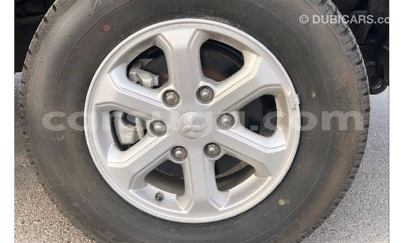 Acheter Import Voiture Mitsubishi L200 Marron à Import - Dubai, Burkina-Faso Acheter Import Voiture Mitsubishi L200 Marron à Import - Dubai, Burkina-Faso