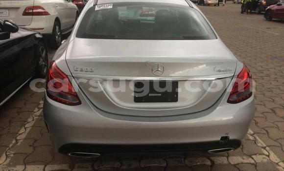 Acheter Occasion Voiture Mercedes-Benz C–Class Gris à Ouagadougou, Burkina-Faso Acheter Occasion Voiture Mercedes-Benz C–Class Gris à Ouagadougou, Burkina-Faso