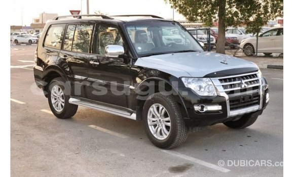 Sayi Imported Mitsubishi Pajero Black Mota in Import - Dubai a Burkina Faso Sayi Imported Mitsubishi Pajero Black Mota in Import - Dubai a Burkina Faso