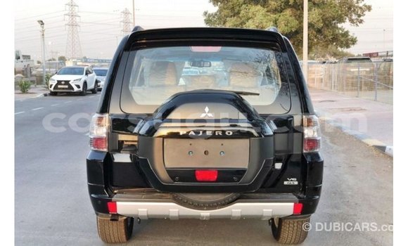 Sayi Imported Mitsubishi Pajero Black Mota in Import - Dubai a Burkina Faso Sayi Imported Mitsubishi Pajero Black Mota in Import - Dubai a Burkina Faso