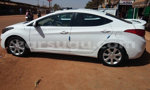 Acheter Occasion Voiture Hyundai Elantra Blanc à Ouagadougou, Burkina-Faso Acheter Occasion Voiture Hyundai Elantra Blanc à Ouagadougou, Burkina-Faso