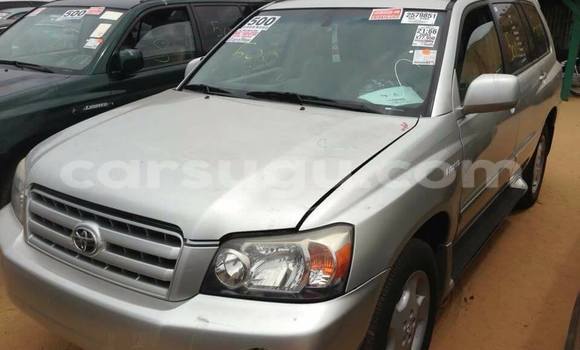 Acheter Occasion Voiture Toyota Highlander Gris à Ouagadougou, Burkina-Faso Acheter Occasion Voiture Toyota Highlander Gris à Ouagadougou, Burkina-Faso