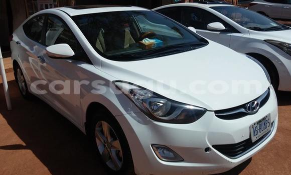 Acheter Occasion Voiture Hyundai Elantra Blanc à Ouagadougou, Burkina-Faso Acheter Occasion Voiture Hyundai Elantra Blanc à Ouagadougou, Burkina-Faso
