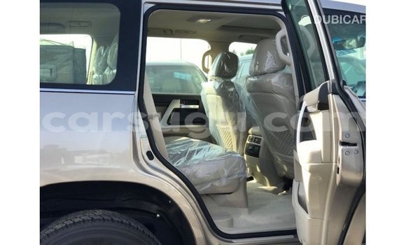 Sayi Imported Toyota Land Cruiser Sauran Mota in Import - Dubai a Burkina Faso Sayi Imported Toyota Land Cruiser Sauran Mota in Import - Dubai a Burkina Faso