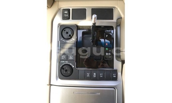 Sayi Imported Toyota Land Cruiser Sauran Mota in Import - Dubai a Burkina Faso Sayi Imported Toyota Land Cruiser Sauran Mota in Import - Dubai a Burkina Faso