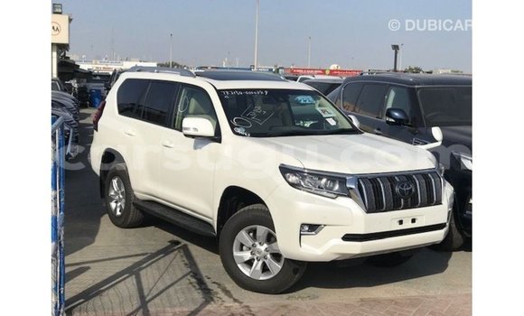 Sayi Imported Toyota Prado White Mota in Import - Dubai a Burkina Faso Sayi Imported Toyota Prado White Mota in Import - Dubai a Burkina Faso