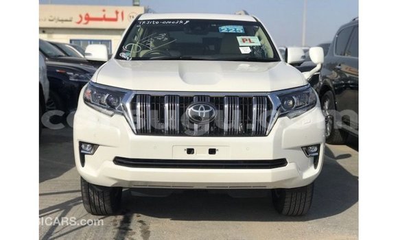 Sayi Imported Toyota Prado White Mota in Import - Dubai a Burkina Faso Sayi Imported Toyota Prado White Mota in Import - Dubai a Burkina Faso