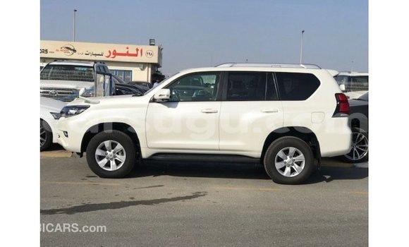 Sayi Imported Toyota Prado White Mota in Import - Dubai a Burkina Faso Sayi Imported Toyota Prado White Mota in Import - Dubai a Burkina Faso
