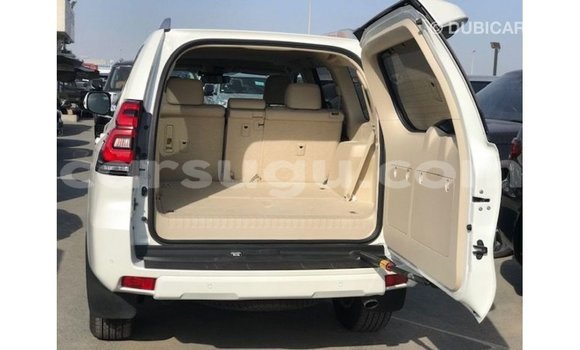 Sayi Imported Toyota Prado White Mota in Import - Dubai a Burkina Faso Sayi Imported Toyota Prado White Mota in Import - Dubai a Burkina Faso